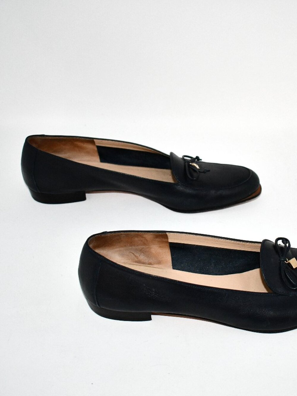 Salvatore Ferragamo Navy Leather Loafers Women's Size 10.5A Bow Accent Made in I - Picture 6 of 10